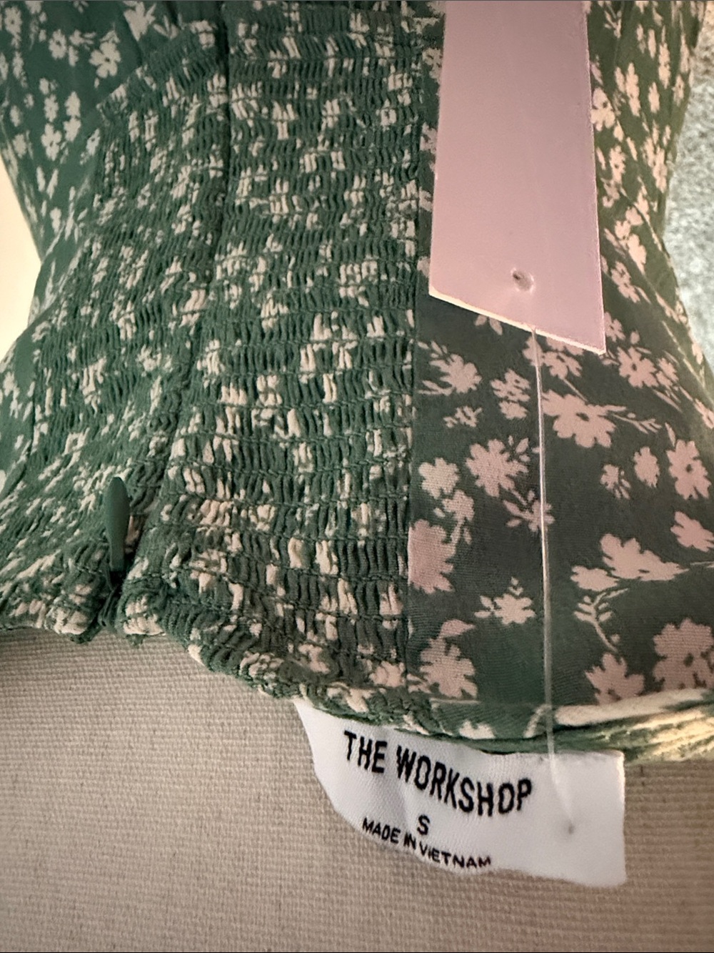 Floral Green Midi Dress with Sweetheart Neckline - Picture 2 of 7